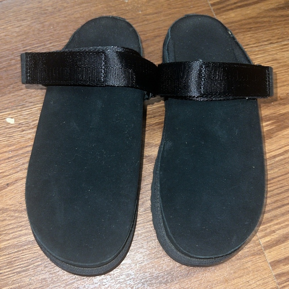 Ugg Golden Star Clogs Slip On Strap Size 9